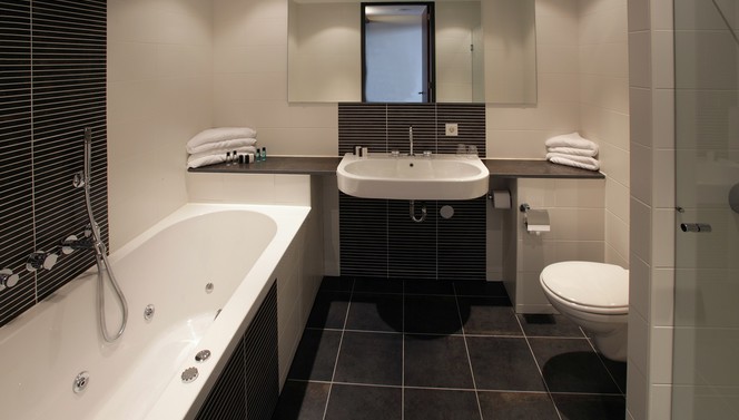 Badkamer Executive kamer Van der Valk Hotel Ridderkerk